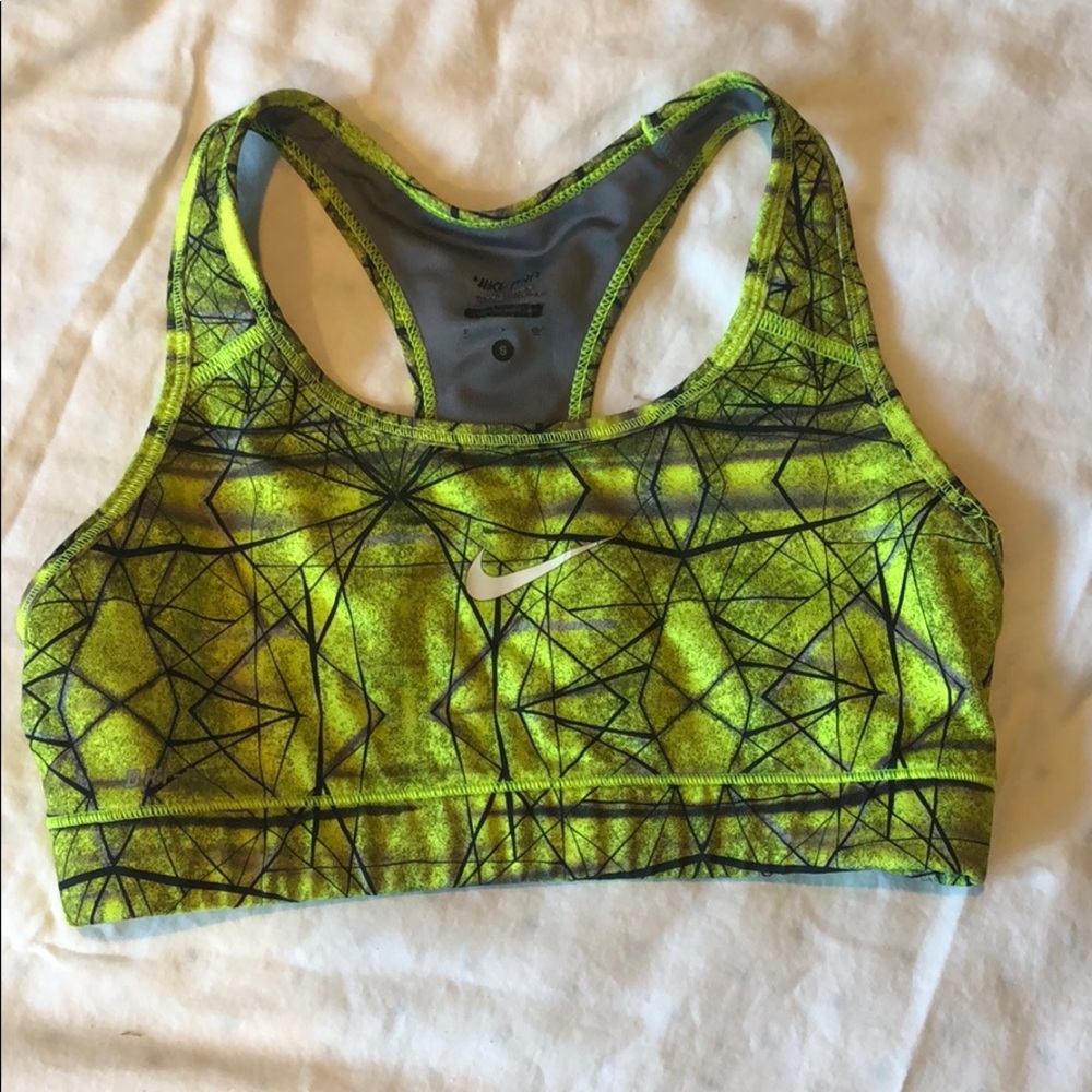 NIKE sports bra